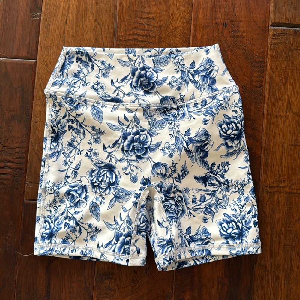 NWT Abercrombie YPB XS Biker Shorts